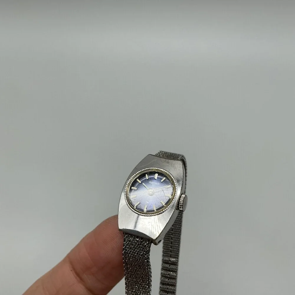 Vintage Seiko Womens Watch 16mm Blue Dial 11-1049 Mesh Band Manual Wind 6.25